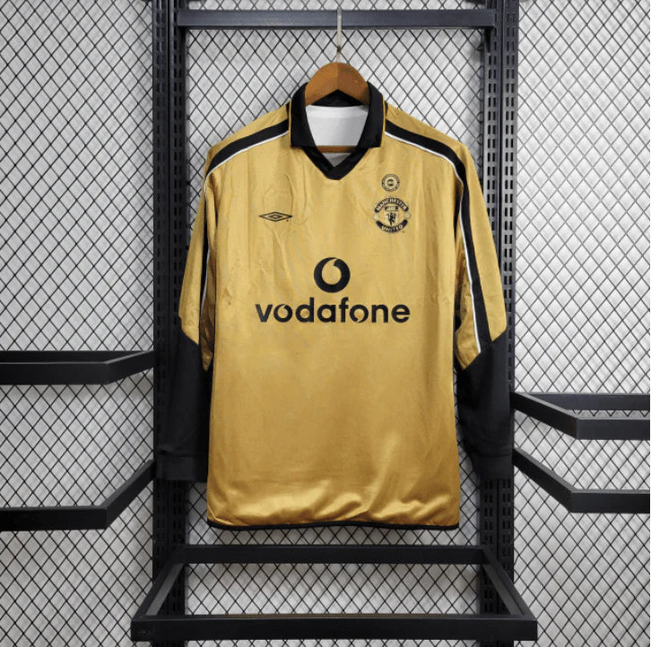 Manchester United vodafone retro 2001/02